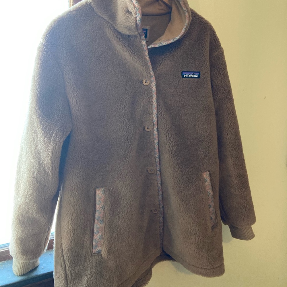Out of stock Patagonia fleece jacket brown furry S
